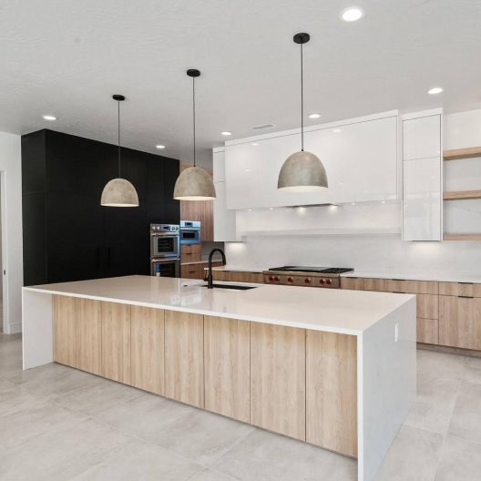 Explore top tile trends & design ideas for your Utah home