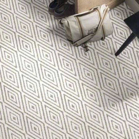 Patterned carpet flooring in Hurricane, UT